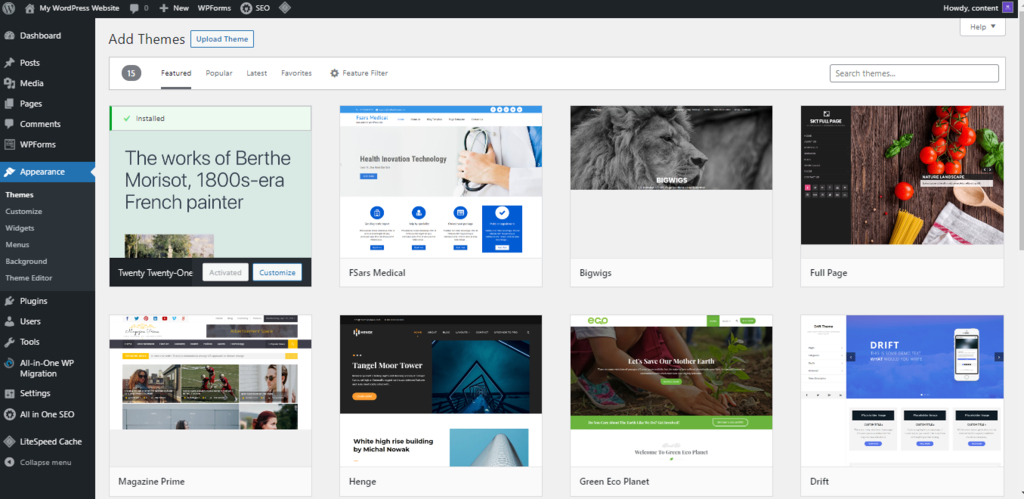 Capture d'écran du tableau de bord de WordPress montrant où trouver les thèmes et à quoi ils ressemblent.