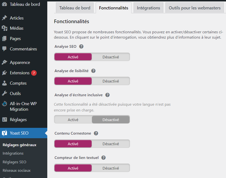 Entrer dans l'onglet Fonctionnalités dans les réglages généraux de Yoast SEO.