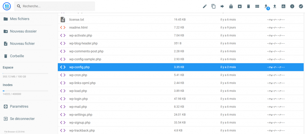 Gestionnaire de fichiers Hostinger. Le fichier wp-config.php est mis en évidence