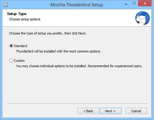 Sélection du type d'installation pour Mozilla Thunderbird sur Windows, avec des options pour une installation standard ou personnalisée.
