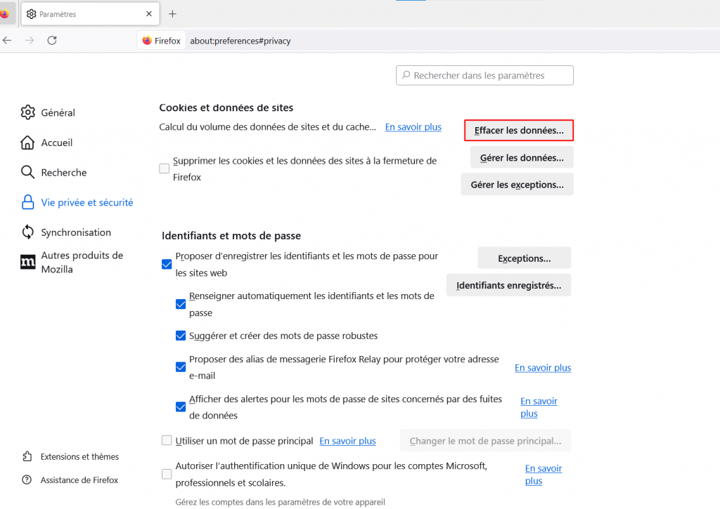 La page Vie privée et sécurité des paramètres du navigateur Mozilla Firefox avec le bouton "Effacer les données" en surbrillance.